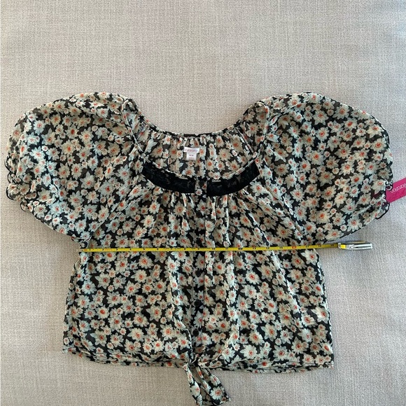 NWT Xhilaration Tie Front Floral Peasant Button Down Top. Size Medium. - Picture 7 of 11